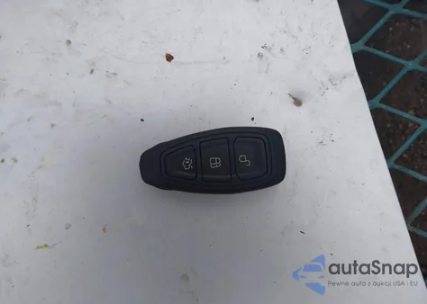 2014 Ford Fiesta Titanium из США, поврежденный, VIN 3FADP4CJ3EM220218